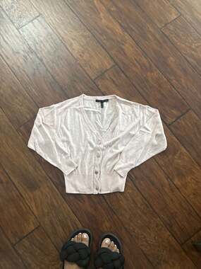 White House Black Market Pale Pink Ribbed V-Neck Cardigan XXS